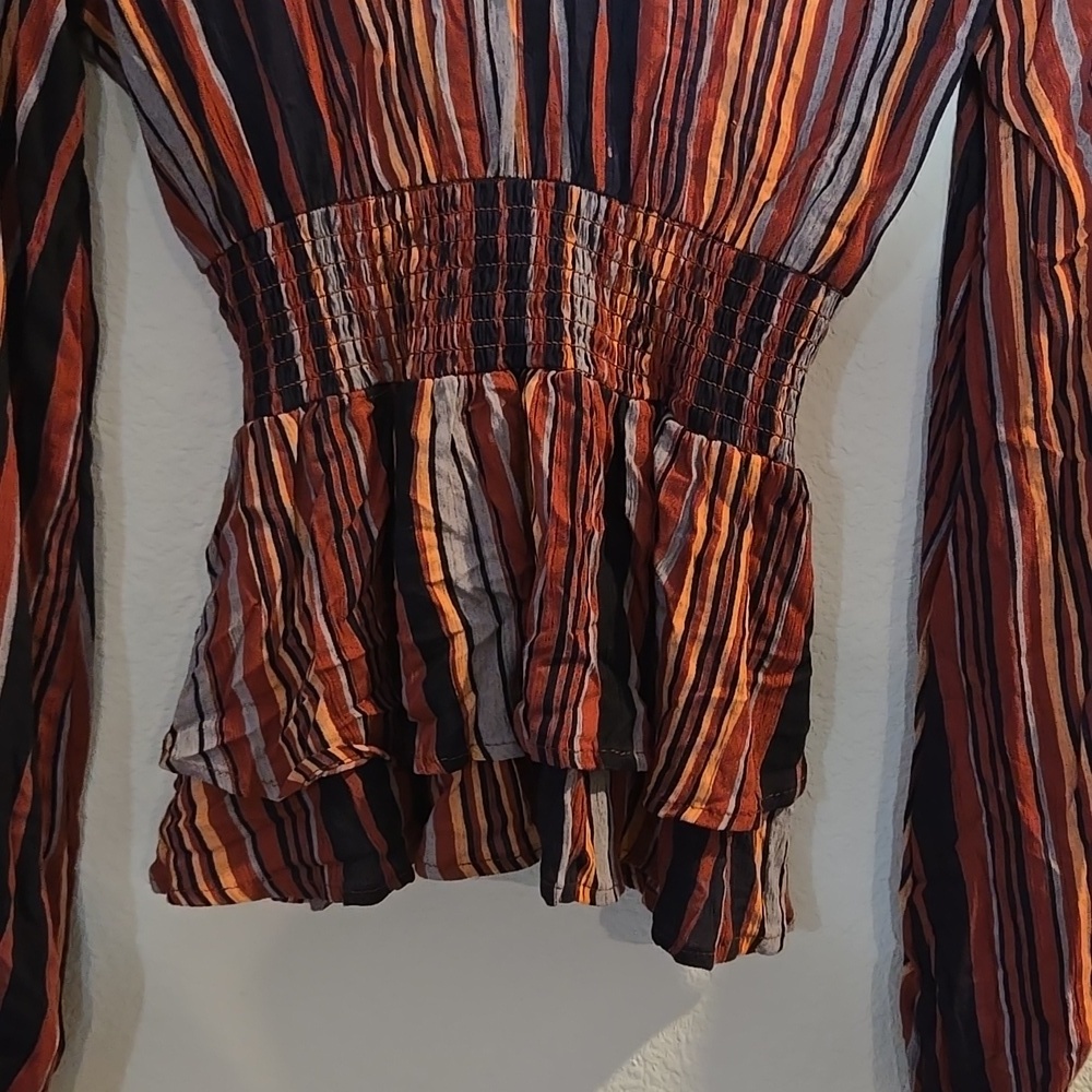 Angie Striped V-Neck Long Sleeve Top Size S - Picture 6 of 7
